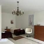 招待所 Alojamento Santa Catarina