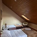 招待所 Alojamento Santa Catarina